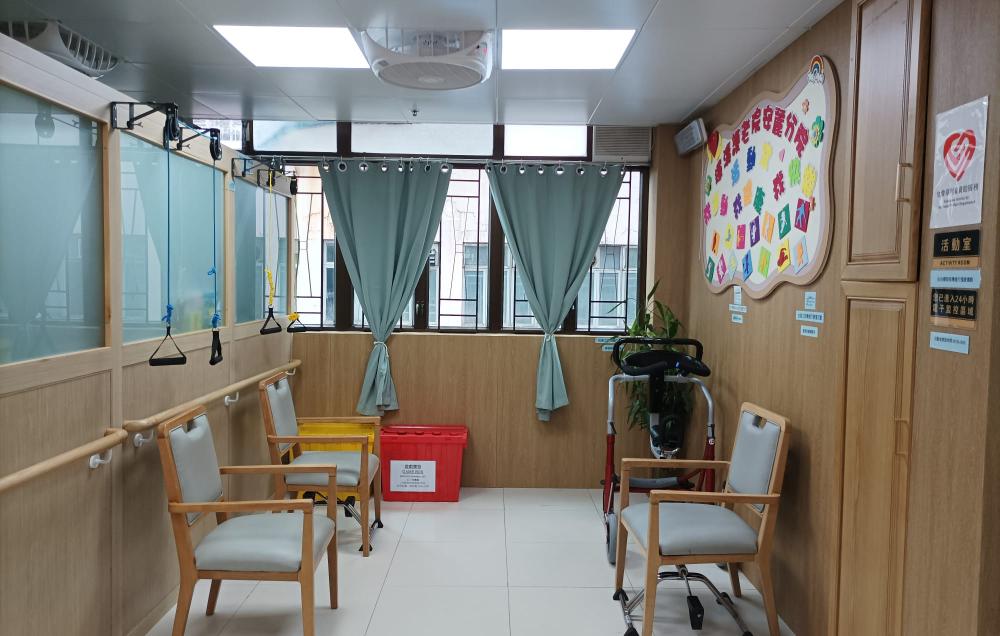 活动区／客厅／饭厅