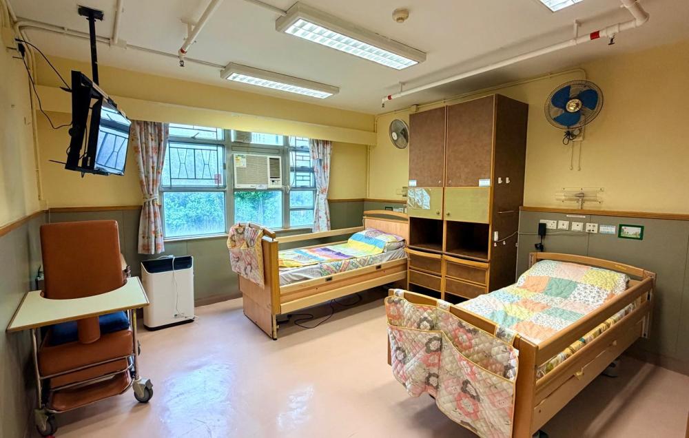 房间