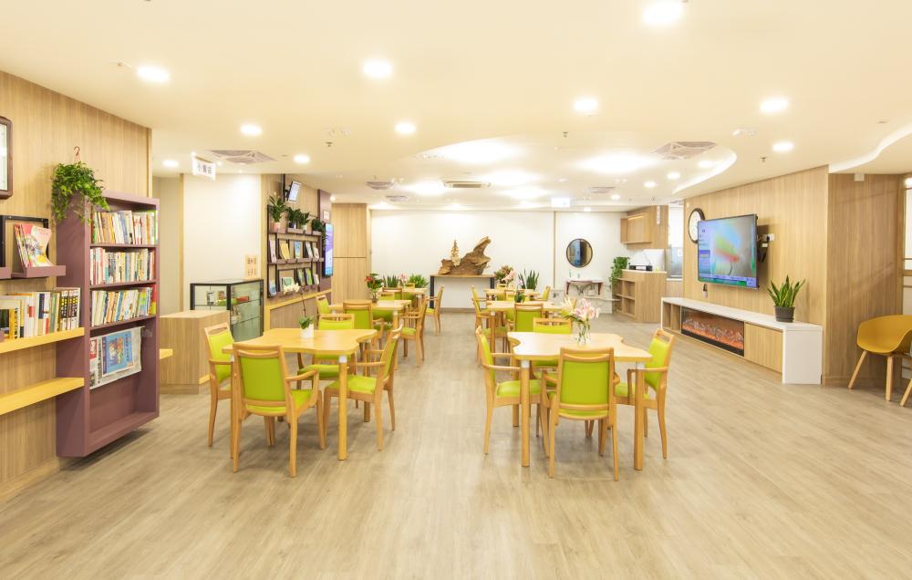 活動區／客廳／飯廳