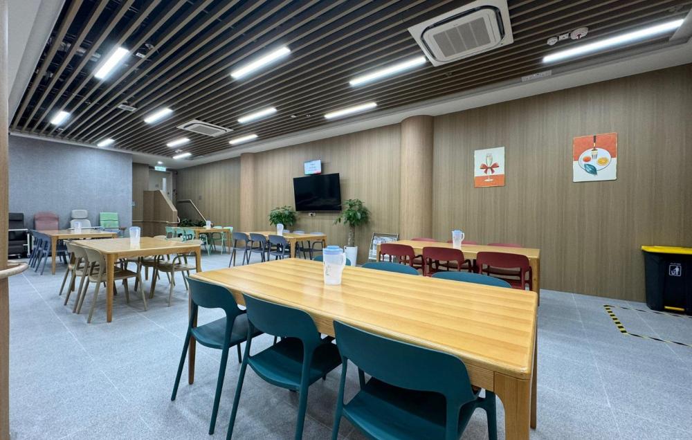 活动区／客厅／饭厅