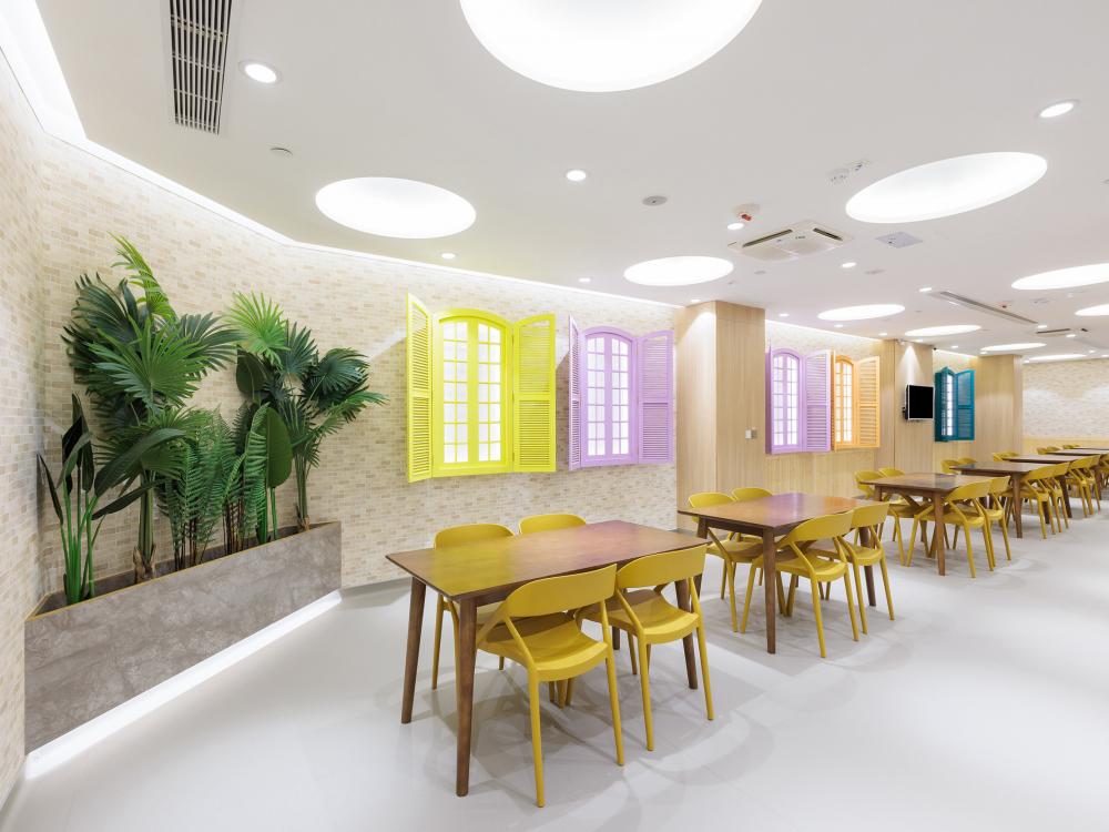 活动区／客厅／饭厅